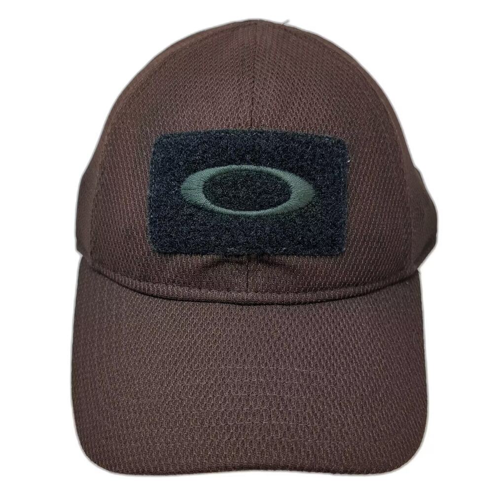 Oakley Baseball Cap Brown Size M Fitted A-FLEX Stretch Fit Patch Embroidered Hat